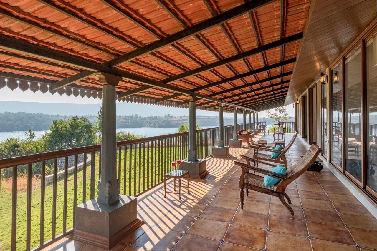 Saffronstays Anantham, Kamshet - Pet-Friendly Lakefront Villa With A Huge Verandah Nethersole Dam Exterior photo
